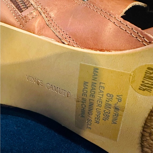 NEW Vince Camuto Jarvina Gladiator Leather Sandal Size 8.5/38.5 - Picture 4 of 9